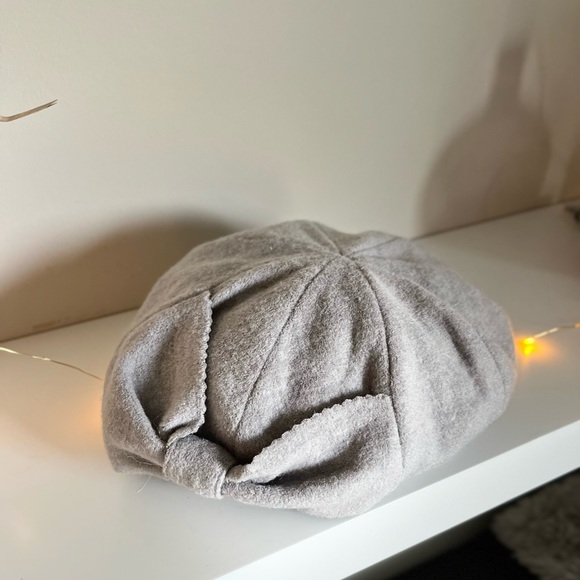 Beautiful grey, Ladies hat. Purchased in hat boutique. New - Picture 1 of 8